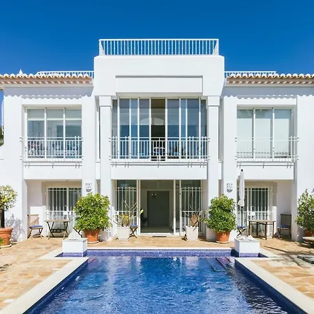 Traumhaft Schoene Mit Pool Und Meerblick * 阿尔布费拉