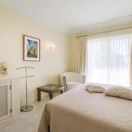 Casa vacanze Traumhaft Schoene Mit Pool Und Meerblick Albufeira
